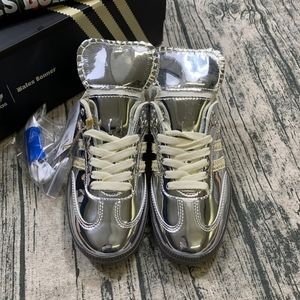 Meet your Posher, Joepine